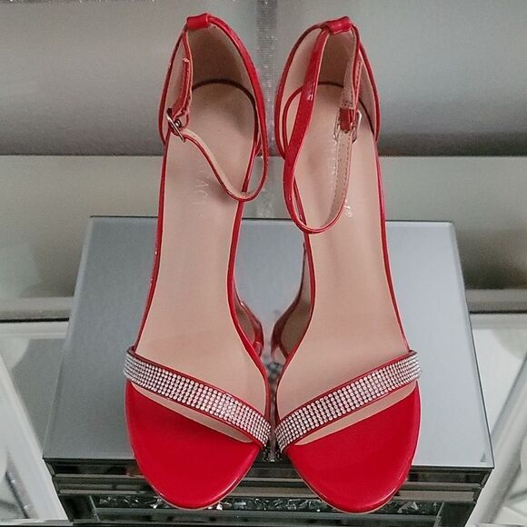 BRAND NEW DELICACY RHINESTONE ANKLE STRAP WOMEN'S HEELS - Picture 2 of 15